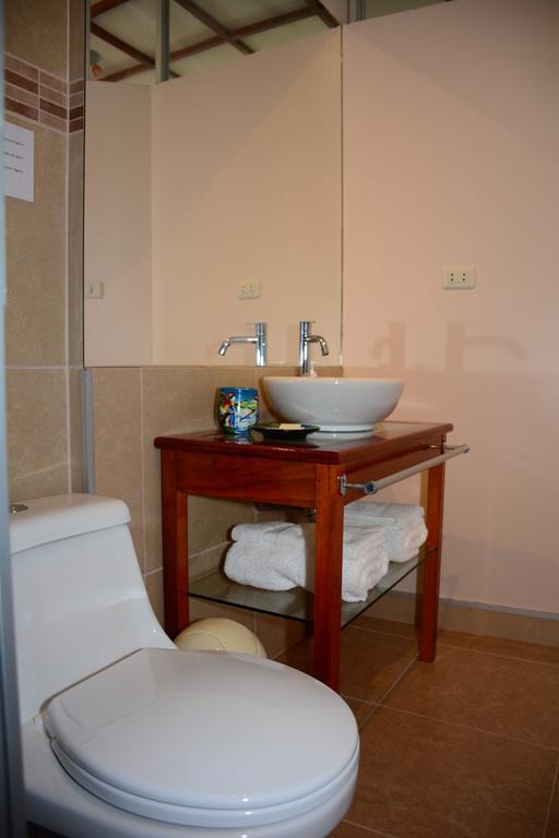 La Casa Del Italiano Bed & Breakfast Tarapoto Phòng bức ảnh