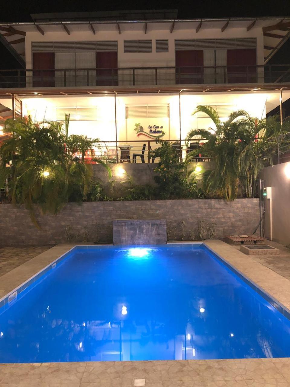 La Casa Del Italiano Bed & Breakfast Tarapoto Ngoại thất bức ảnh