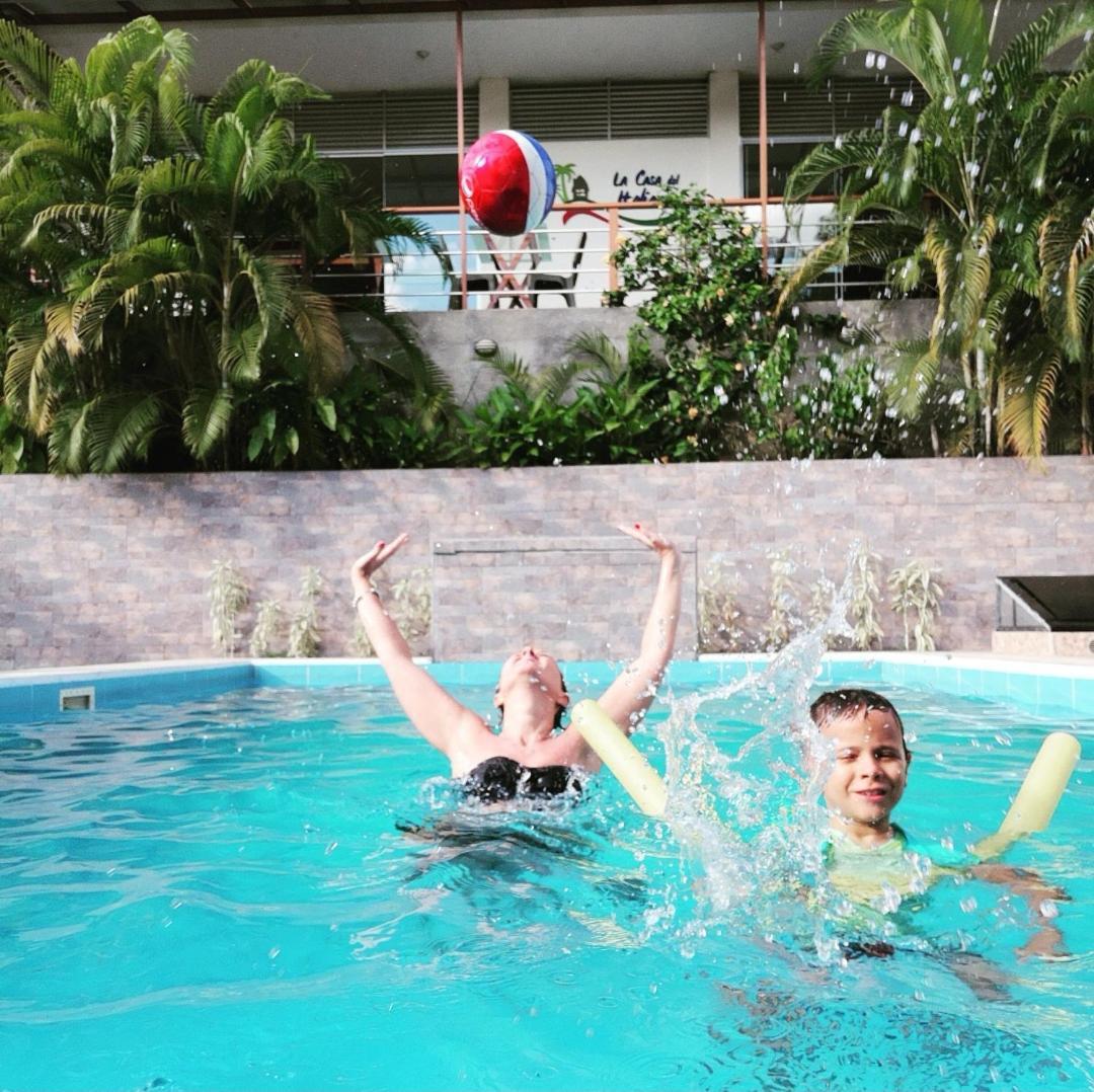 La Casa Del Italiano Bed & Breakfast Tarapoto Ngoại thất bức ảnh